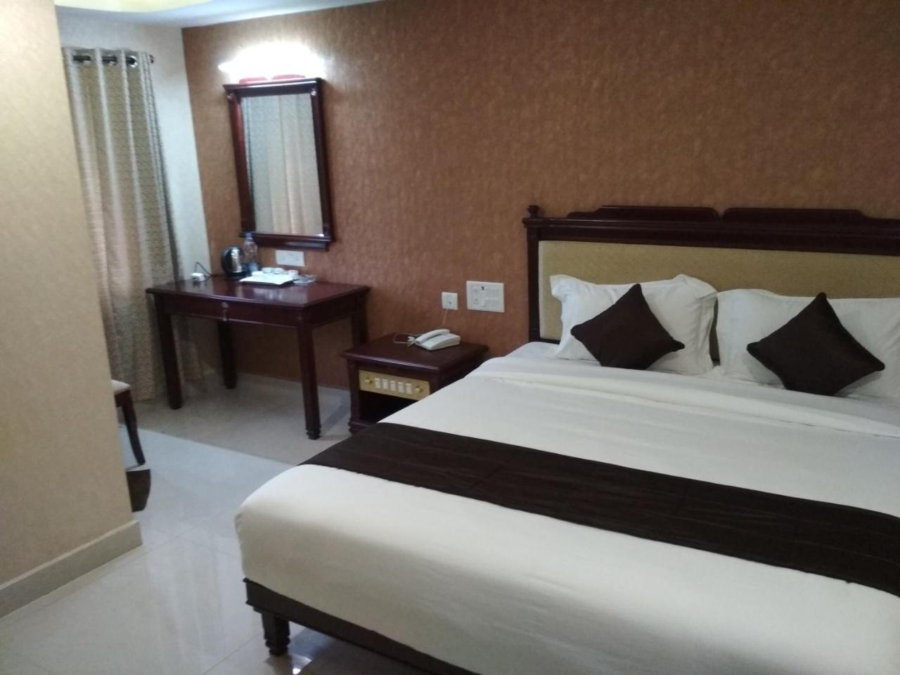 Hotel Oyo 10017 Rb Grand Residency Kanchipuram Exteriér fotografie