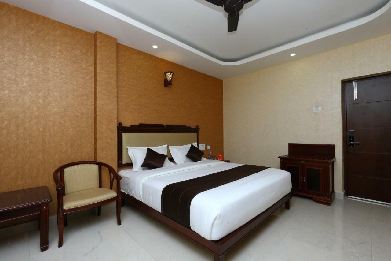 Hotel Oyo 10017 Rb Grand Residency Kanchipuram Exteriér fotografie